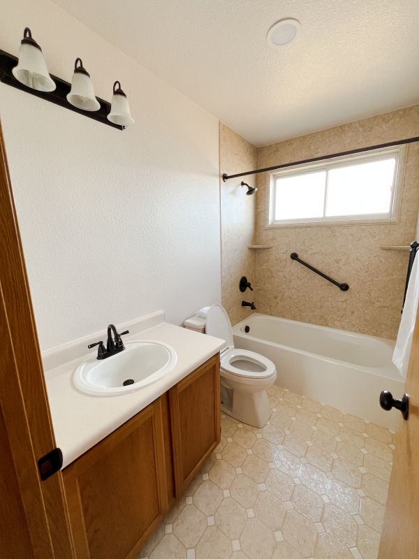 Bathroom Renovation Image 7
